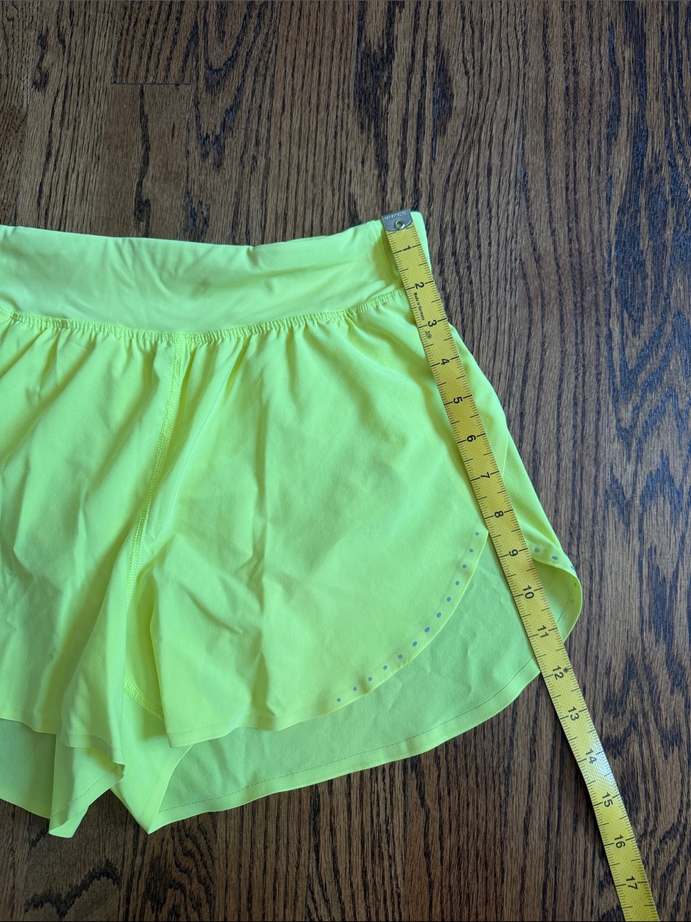 Lululemon Electric Yellow Fast and Free Reflective High-Rise Classic-Fit 3” 4 - Picture 12 of 14